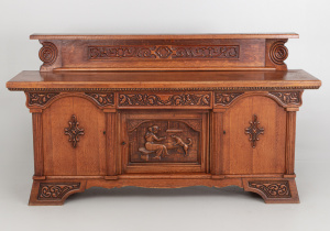 картинка Старинный комод салоне старинных вещей "Шебби" являющийся официальным дистрибьютором в России и Беларуси