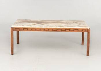 Старинный столик код. RM63240