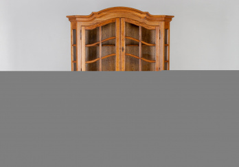 Старинный посудный шкаф код. RM36882