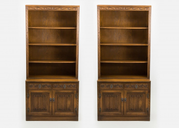 Старинные книжные шкафы (2 шт.) код. RM31930