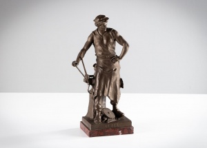 картинка Антикварная статуэтка "Аллегория труда" Эмиля Луи Пико салоне старинных вещей "Шебби" являющийся официальным дистрибьютором в России и Беларуси