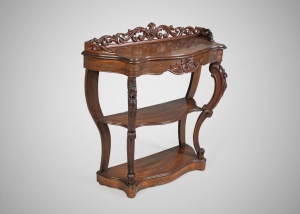 картинка Антикварная консоль из красного дерева с ножками-кабриоль салоне старинных вещей "Шебби" являющийся официальным дистрибьютором в России и Беларуси