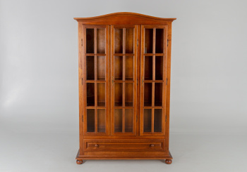 Старинный посудный шкаф код. RM36897