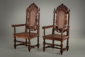 картинка Пара антикварных резных кресел с ротангом салоне старинных вещей "Шебби" являющийся официальным дистрибьютором в России и Беларуси