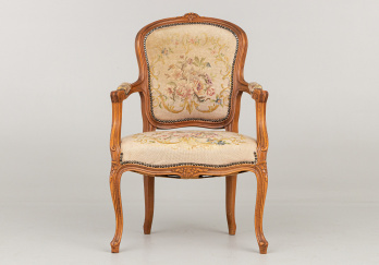 Старинное кресло код. RM53748