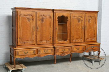 Антикварный шкаф код. BE6889