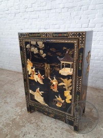 Старинный комод в восточном стиле с инкрустацией код. BE4097088