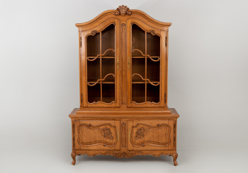 Старинный посудный шкаф код. RM48812