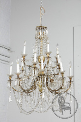 Антикварная бронзовая люстра с объемными хрустальными подвесками код. BE6152