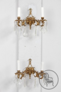 картинка Антикварные бронзовые бра салоне старинных вещей "Шебби" являющийся официальным дистрибьютором в России и Беларуси