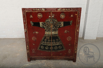 Старинный комод в ориентальном стиле с резьбой и инкрустацией код. BE3259302