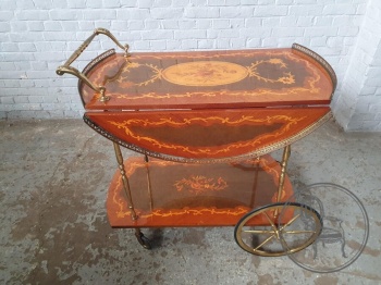 Старинный сервировочный столик с цветочными интарсиями код. BE4101753