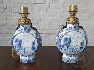 картинка Пара антикварных настольных ламп Delft салоне старинных вещей "Шебби" являющийся официальным дистрибьютором в России и Беларуси