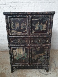 Старинный высокий комод в стиле шинуазри код. BE4105760