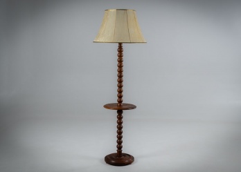 Старинный торшер на дубовой ножке код. RM4165212