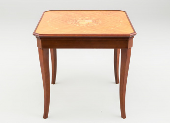 Старинный игровой столик код. RM9978