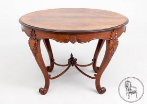 картинка Антикварный круглый стол из красного дерева с резным подстольем салоне старинных вещей "Шебби" являющийся официальным дистрибьютором в России и Беларуси