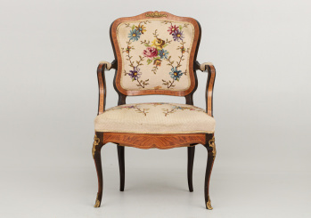 Старинное кресло код. RM52801