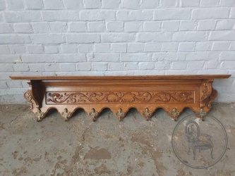 Старинная настенная вешалка с витиеватой резьбой код. BE4134963