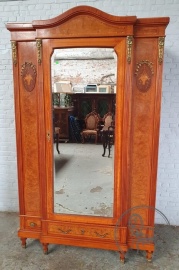 Антикварный шкаф из красного дерева код. BE4097230