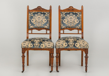 Старинные стулья (2 шт.) код. RM52131