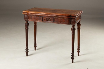 Антикварный игровой столик код. RM4101701