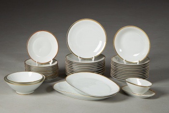 Старинный фарфоровый обеденный сервиз Johann Seltmann код. RM4105075