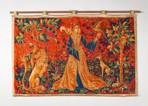 картинка Антикварный французский гобелен салоне старинных вещей "Шебби" являющийся официальным дистрибьютором в России и Беларуси