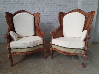 Пара антикварных кресел-бержер с каркасом из ротанга код. BE4165894