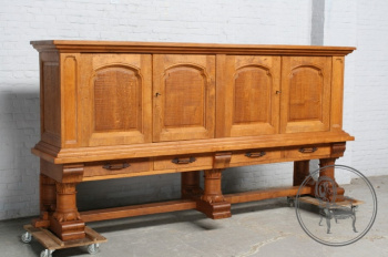 Антикварный комод код. BE6303