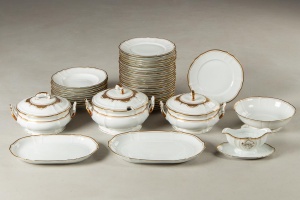 картинка Старинный фарфоровый сервиз Fürstenberg салоне старинных вещей "Шебби" являющийся официальным дистрибьютором в России и Беларуси