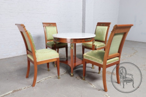 картинка Антикварный столовый гарнитур салоне старинных вещей "Шебби" являющийся официальным дистрибьютором в России и Беларуси