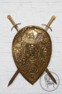 картинка Антикварная настенная декорация салоне старинных вещей "Шебби" являющийся официальным дистрибьютором в России и Беларуси