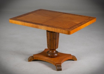 Старинный раздвижной стол на точеном пьедестале код.&nbsp;RM4165652