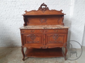 Антикварный дубовый буфет с резьбой в форме виньетки код. BE4097333