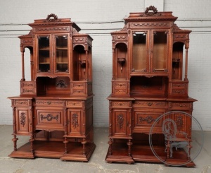 картинка Антикварные ореховые буфеты в стиле Людовика XVI (2 шт.) с открытыми боковыми полками салоне старинных вещей "Шебби" являющийся официальным дистрибьютором в России и Беларуси