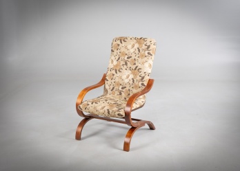 Старинное кресло на гнутых опорах код. RM4165812