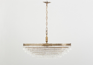 картинка Старинная люстра салоне старинных вещей "Шебби" являющийся официальным дистрибьютором в России и Беларуси