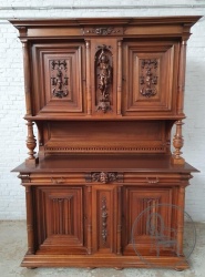 Антикварный буфет со скульптурной резьбой код. BE4097048