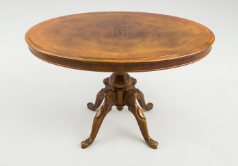 Старинный столик код. RM30420