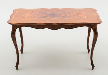 Старинный столик код. RM20448