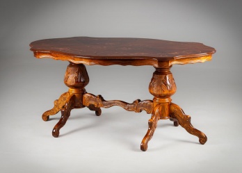 Старинный стол из красного дерева с инкрустированной поверхностью код. RM4136304