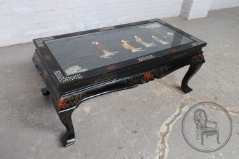 Старинный кофейный столик в восточном стиле с инкрустацией перламутром и натуральным камнем код. BE3259483