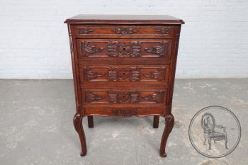 Антикварный дубовый комод с тремя ящичками код. BE107331