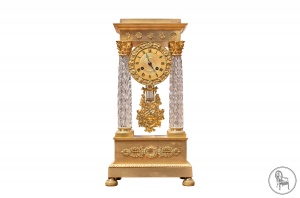 картинка Старинные каминные часы с маятником в стиле Наполеон III салоне старинных вещей "Шебби" являющийся официальным дистрибьютором в России и Беларуси