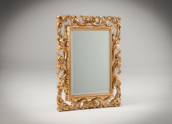 Старинное итальянское зеркало в деревянной позолоченной резной раме код. RM4156737