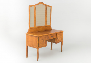Старинный косметический столик код. RM25338