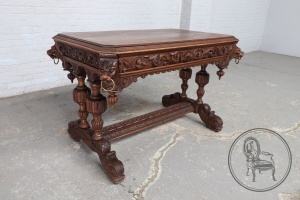 картинка Антикварный резной письменный стол с выдвижным ящиком салоне старинных вещей "Шебби" являющийся официальным дистрибьютором в России и Беларуси