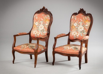 Антикварные кресла (2 шт.) из ореха с резной короной код. RM4134283