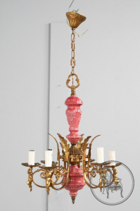 картинка Старинная люстра салоне старинных вещей "Шебби" являющийся официальным дистрибьютором в России и Беларуси